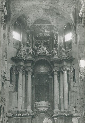 katedra-wielki-oltarz-1945-r-fot-l-perz,pic1,1017,53659,67590,show2
